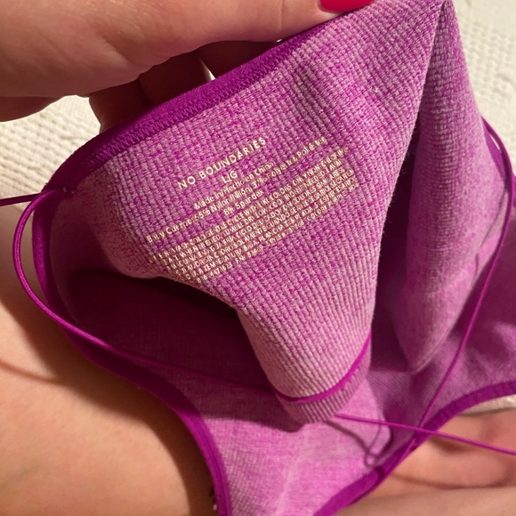 Purple spaghetti strap sports bra top - Picture 3 of 4